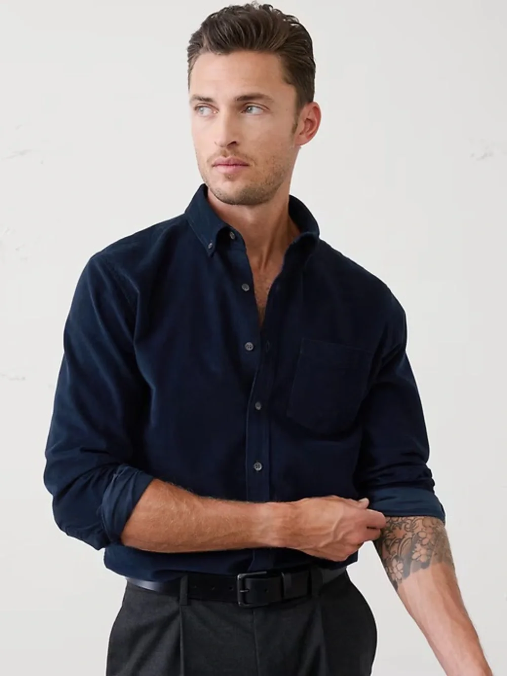 Banana Republic Fine-Wale Corduroy Button-Down Shirt in dark navy blue